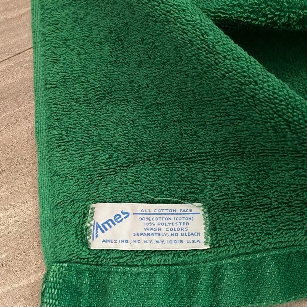 Vintage Set 2 UF Florida Gators Embroidered Towel Bath Beach Green Blue NCAA